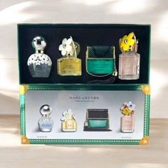MARC JACOBS New Perfume Giftset 30ml x 4