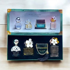 MARC JACOBS New Perfume Giftset  30ml x 4
