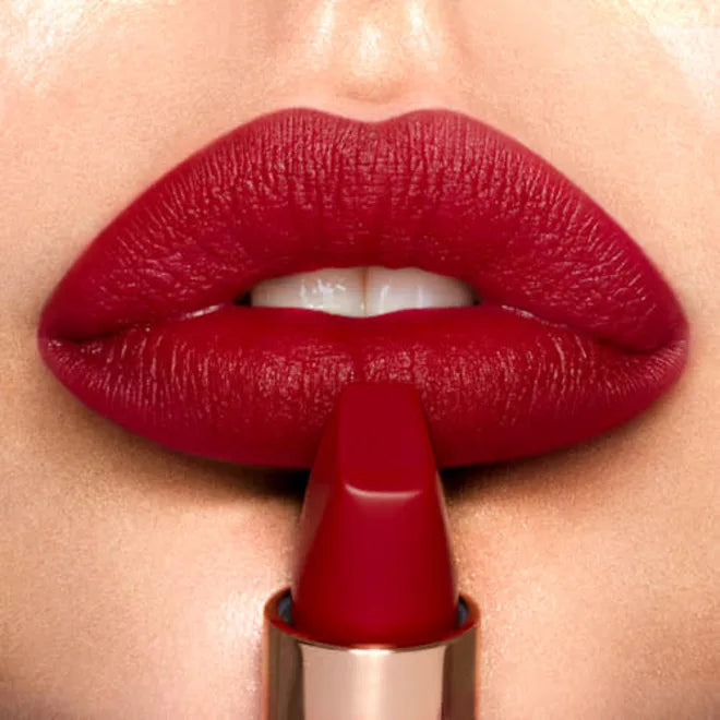 Charlotte Tilbury pillow talk lipstick