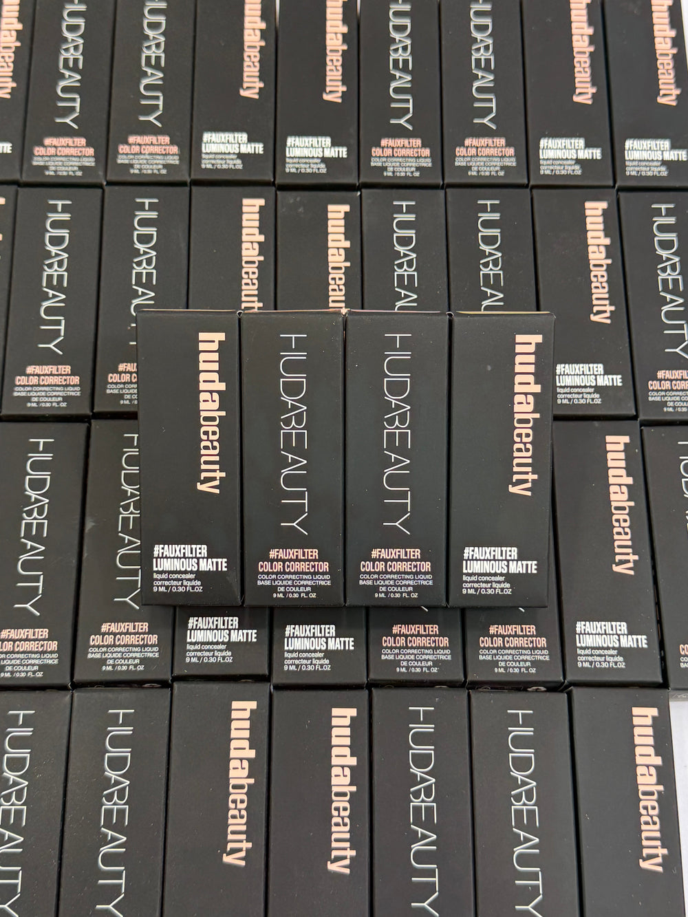 Huda Beauty #FAUXFILTER LUMINOUS MATTE CONCEALER