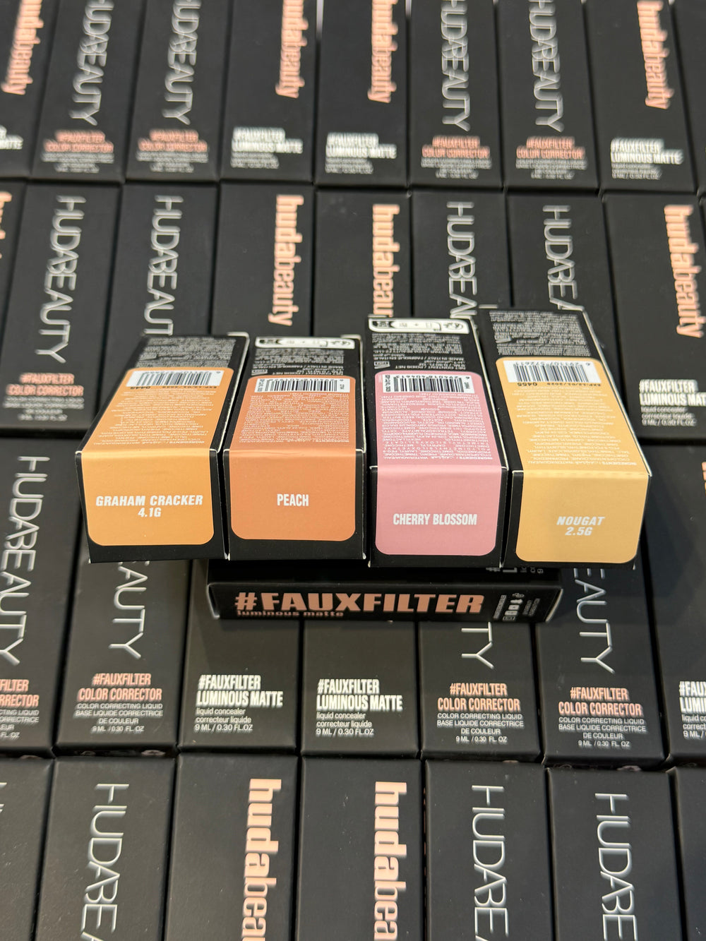 Huda Beauty #FAUXFILTER LUMINOUS MATTE CONCEALER